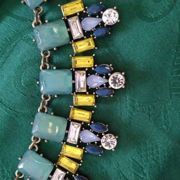 EXQUISITE JEWELED JOAN RIVERS STATEMENT NECKLACE NWOT - Picture 4 of 6